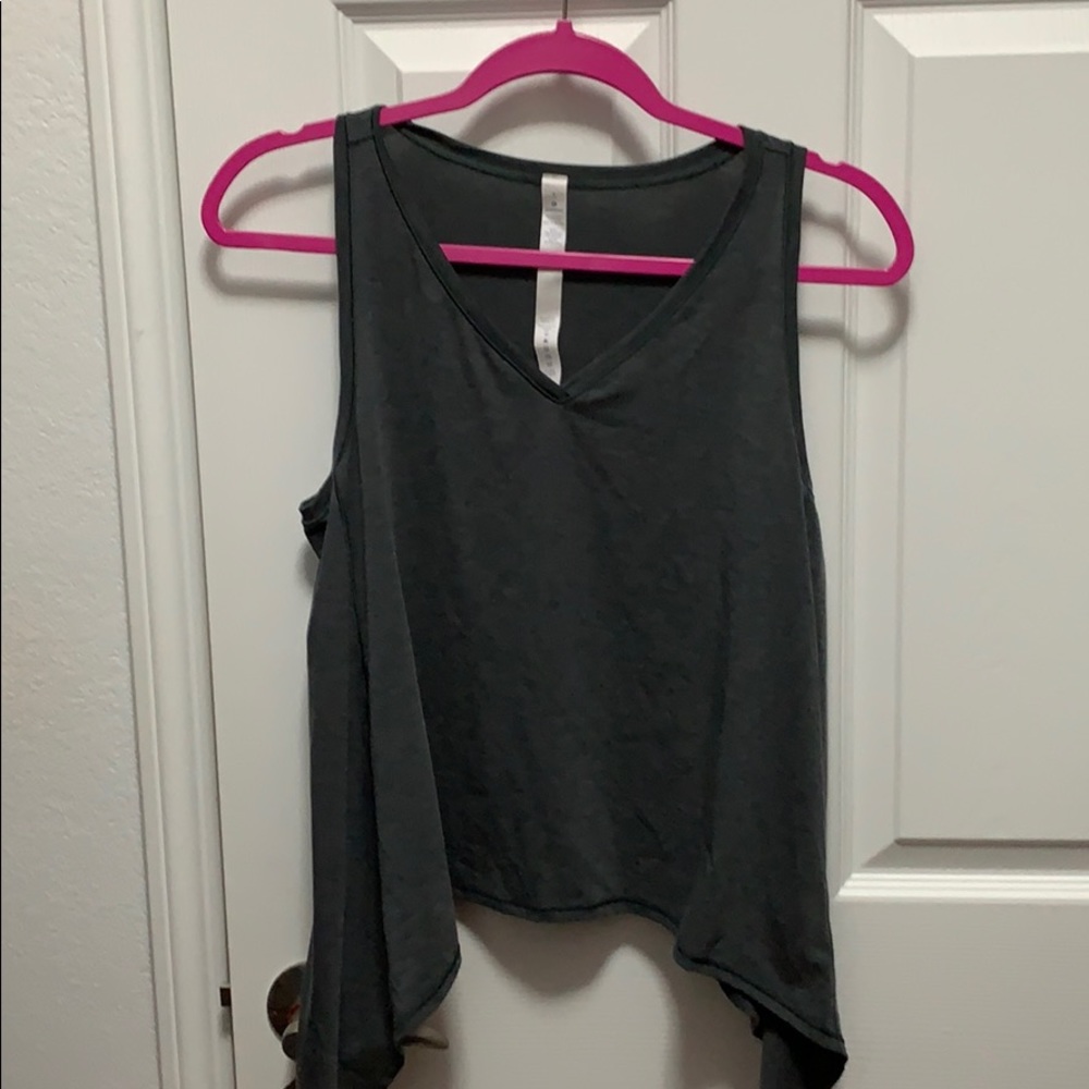 LULULEMON SIZE 2 TANK TOP